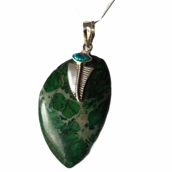 Jewelry - Ladies Pendant Necklace